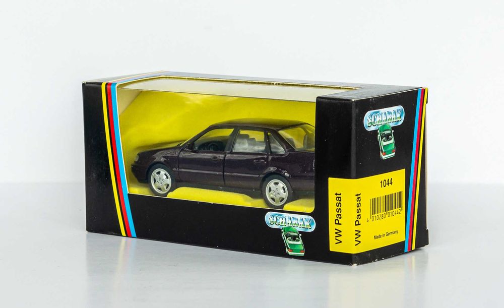 1:43 VW Passat B4 VR6 1988-93 braun metallic, Schabak #1044 Germany