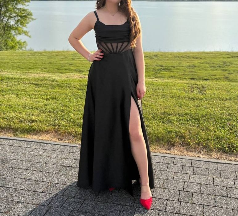 Терміново!Чорна,вечірня сукня