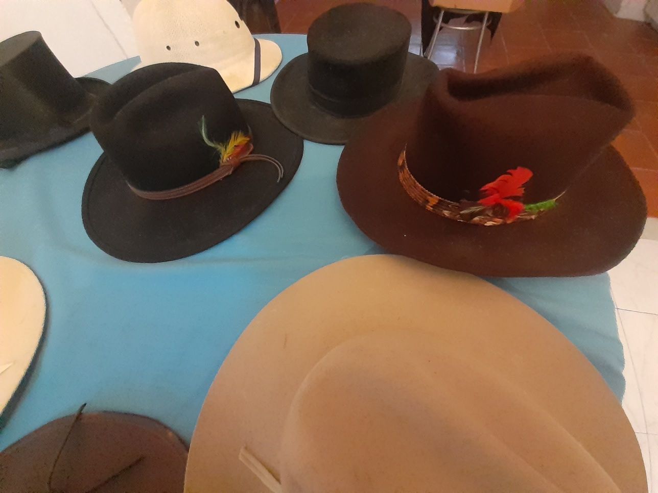 Chapeus vintage anos 80