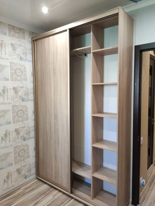 Мебель. Компьютерные столы. Стеллажи. Шкафы. Комоды.