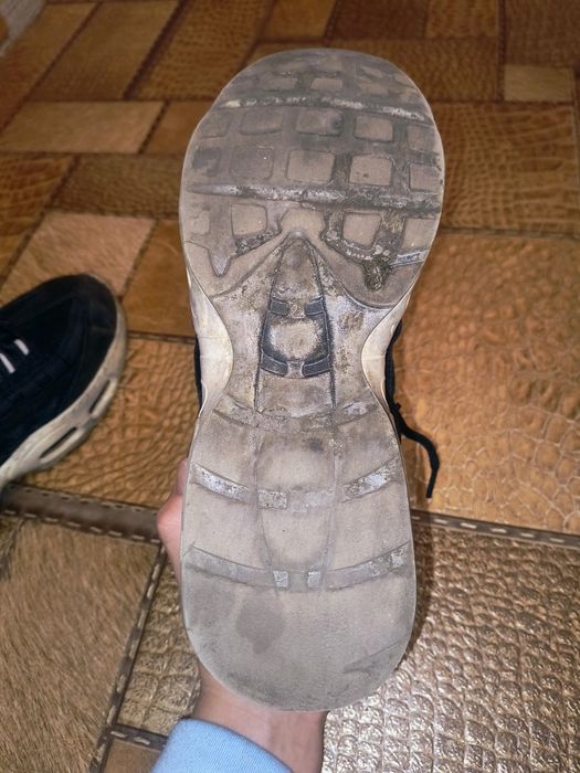 Продам аир макс 95  не легіт