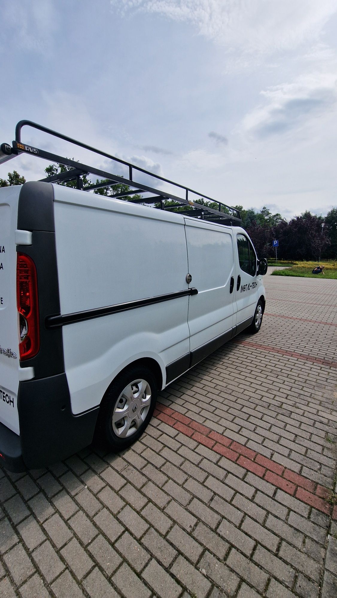 Renault Trafic L2H1 2.0 dci