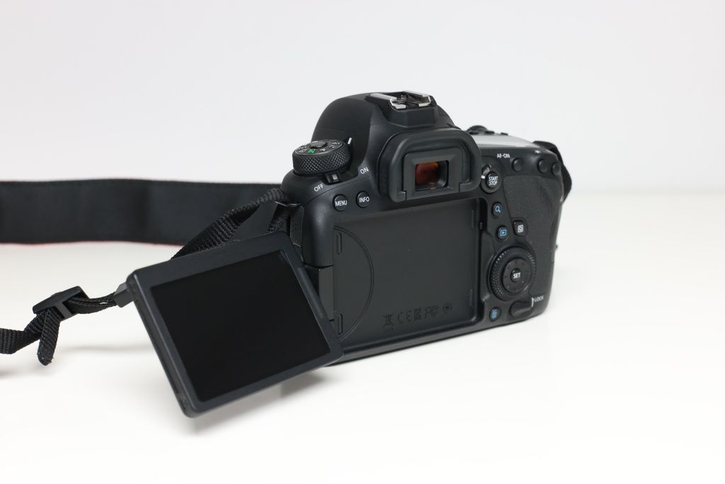 Canon EOS 6D Mark II BODY