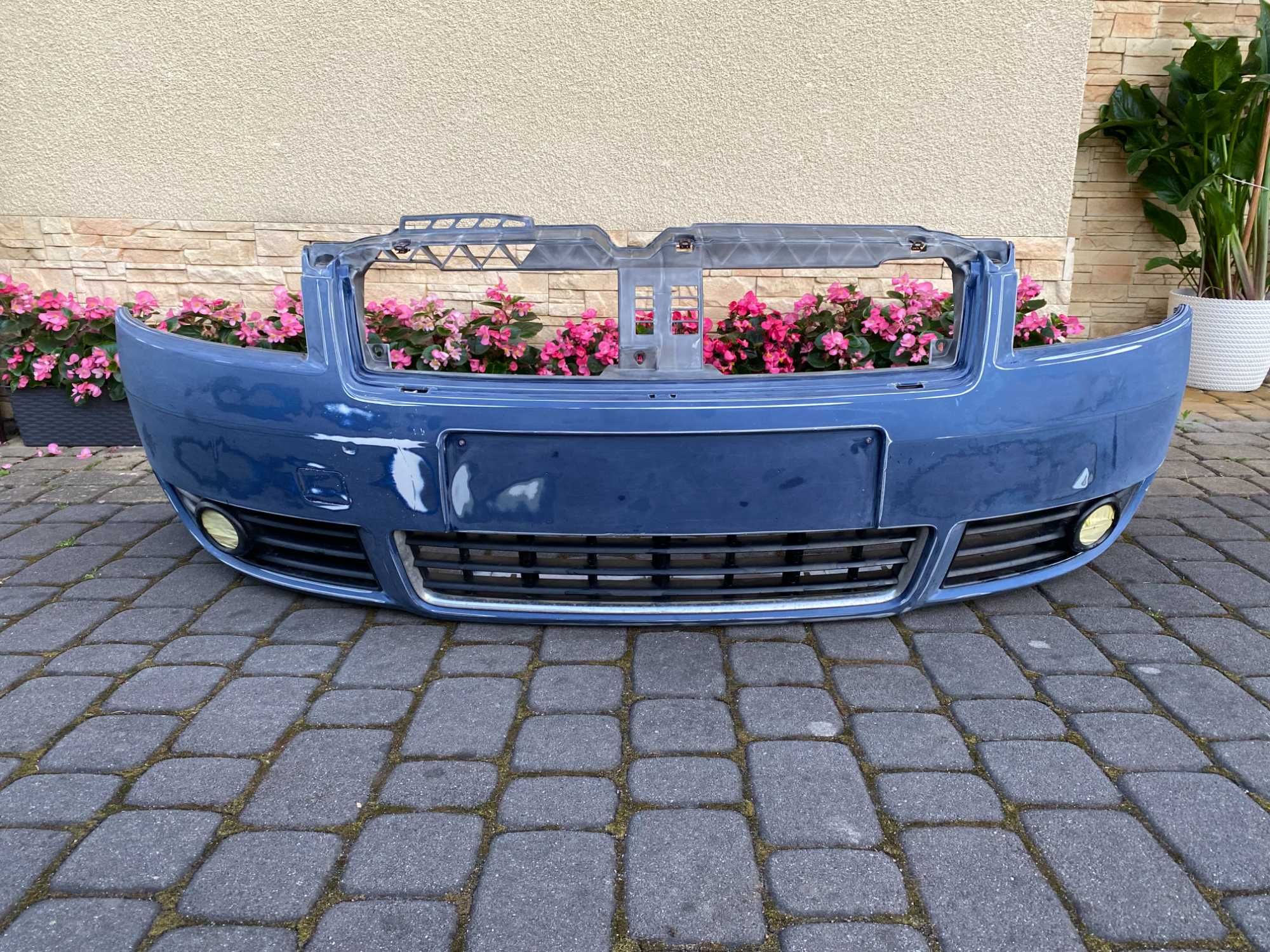 Zderzak Audi A4 B6 cabrio przedni przód