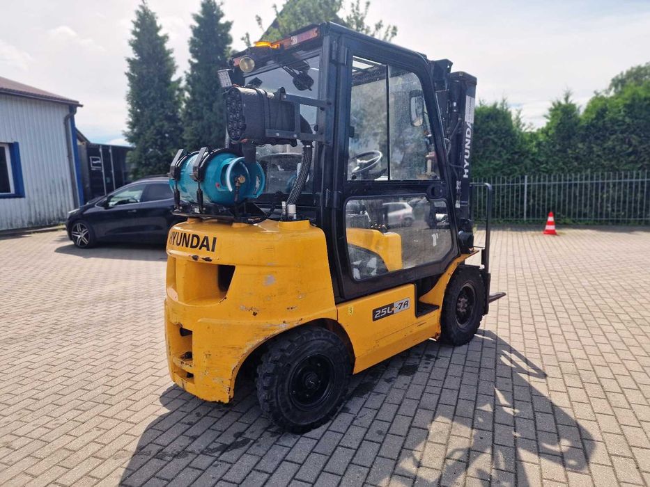 RATY 0%, Wózek widłowy HYUNDAI 25L-7A, Resurs, Transport