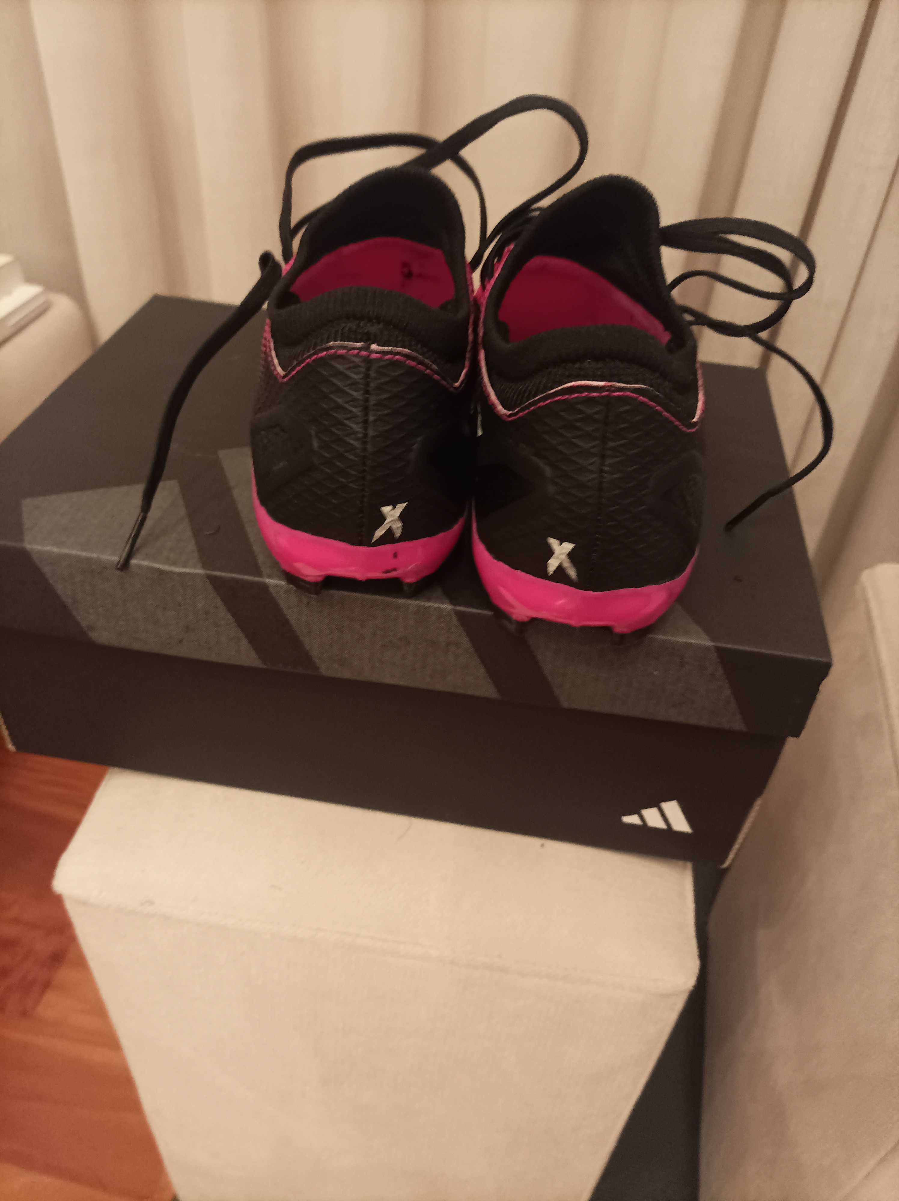 Chuteiras Adidas 40