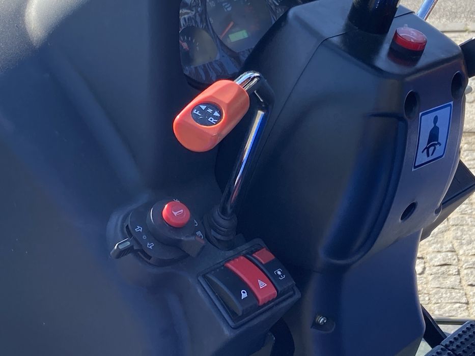 Tractor novo 30 com fresa 1,50 mts nova