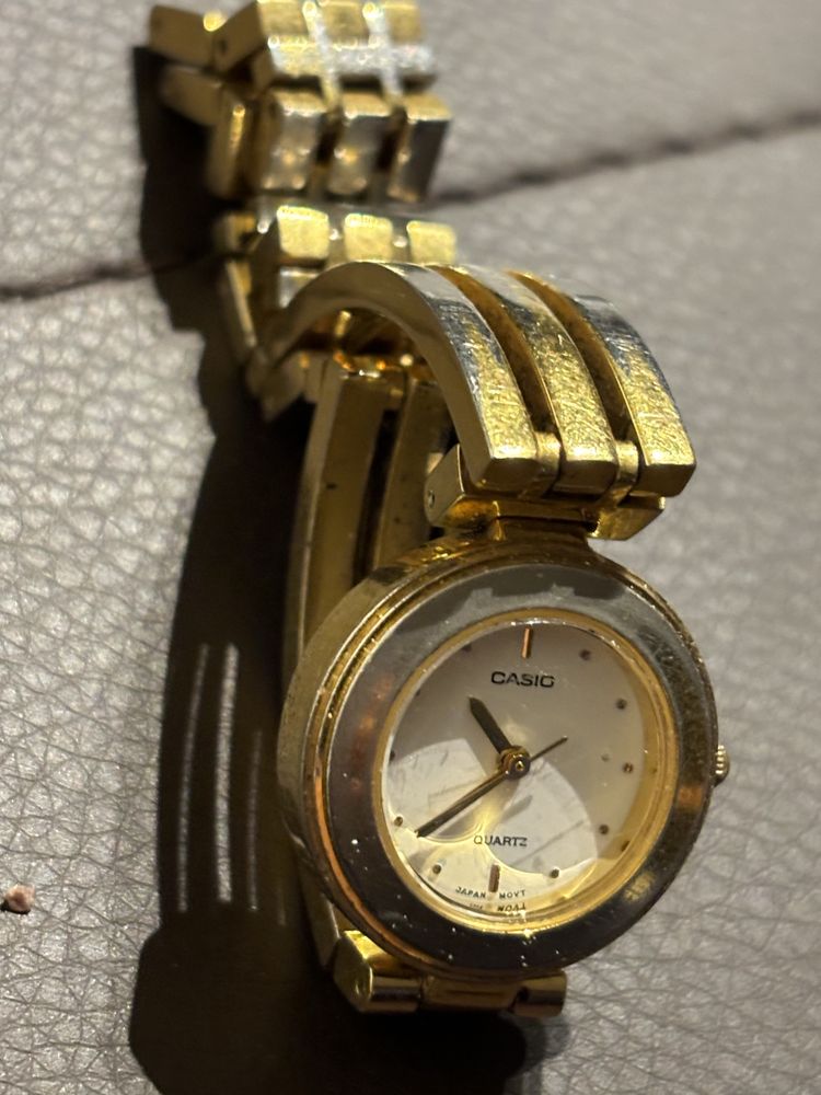 Zegarek damski casio