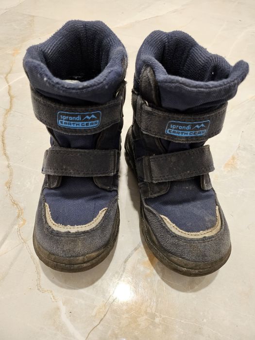 Buty zimowe ocieplane 28