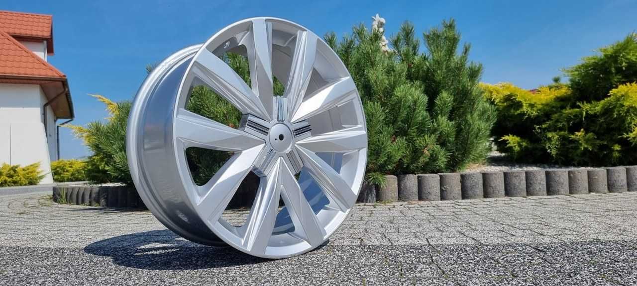 Nowe FELGI B1351 do BUS VW T5 T6.1 AMAROK 18 Cali Srebrne Wzmacniane