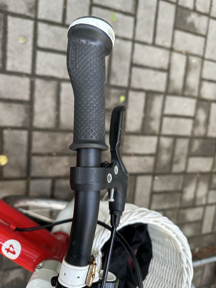Rower dzieciecy Woom 4 czerwony