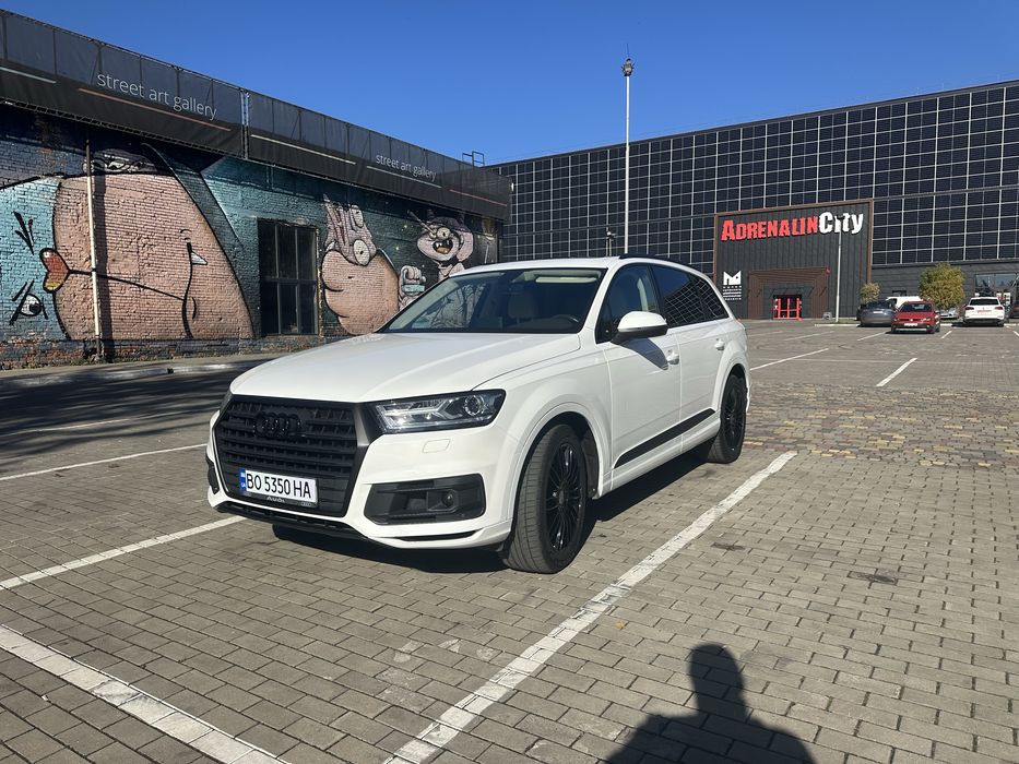 Продам AUDI Q7 2018