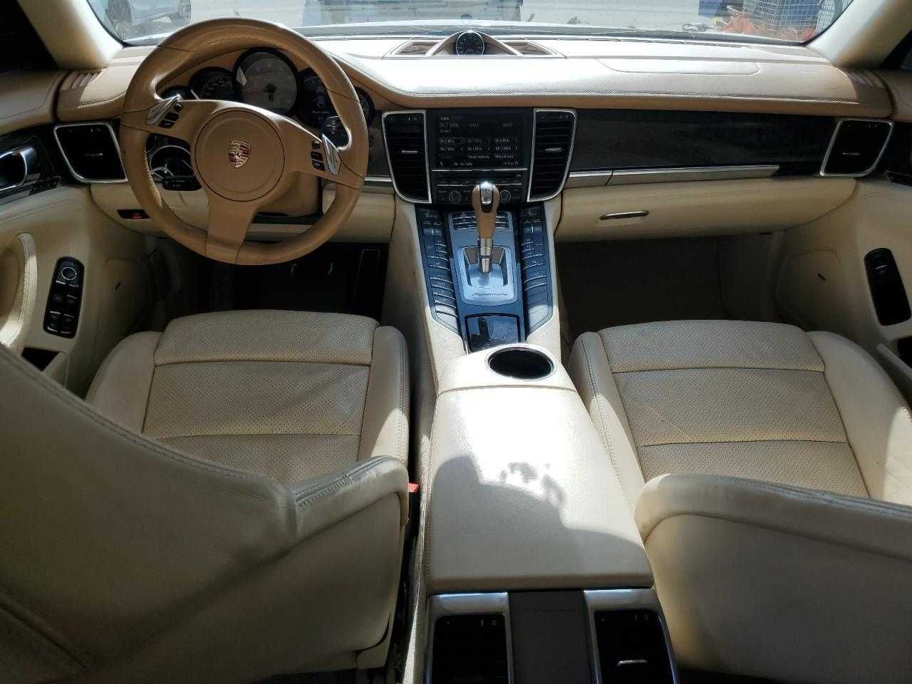 Porsche Panamera (970) Hybrid 3.0 S, z 2012 roku, model USA.