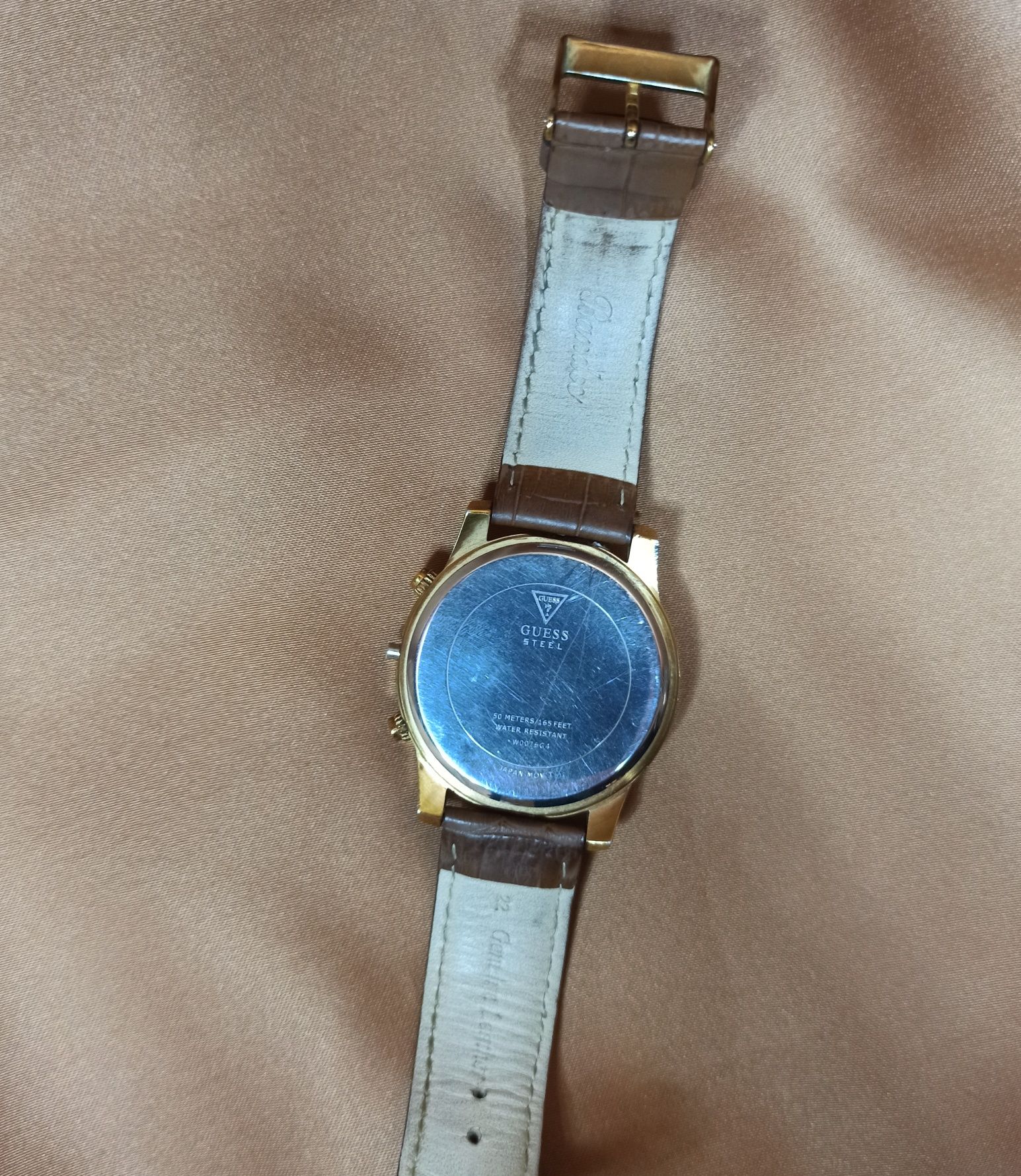 Продам оригинальные часы GUESS