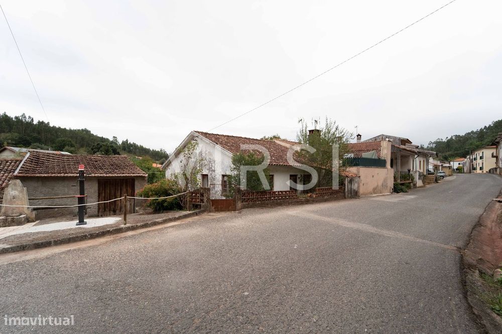 Moradia para reabilitar a 15 min de Coimbra - Urzelhe
