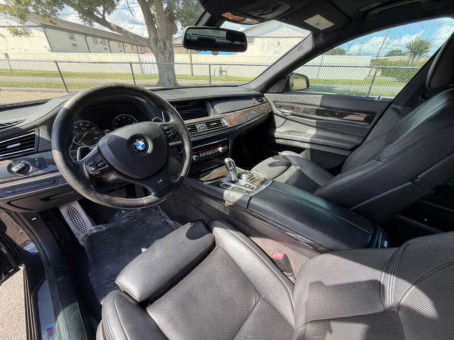 BMW 7 Series 740Li xDrive      2014