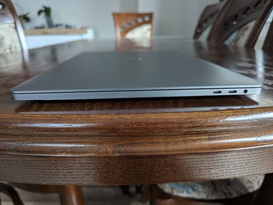 Laptop MacBook Pro 16 2019 A2141 16/512GB
