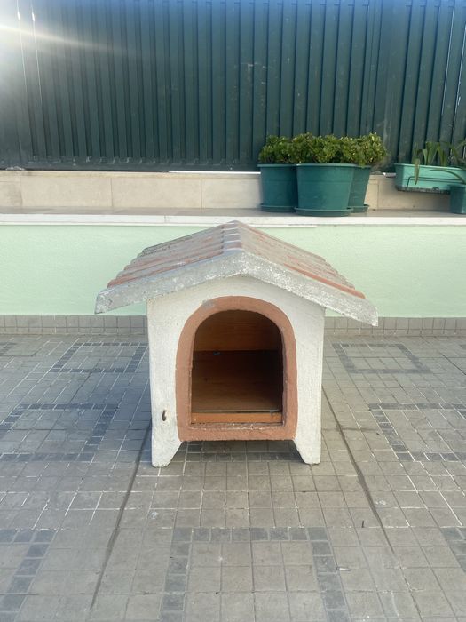 Casota para Cão de Pedra