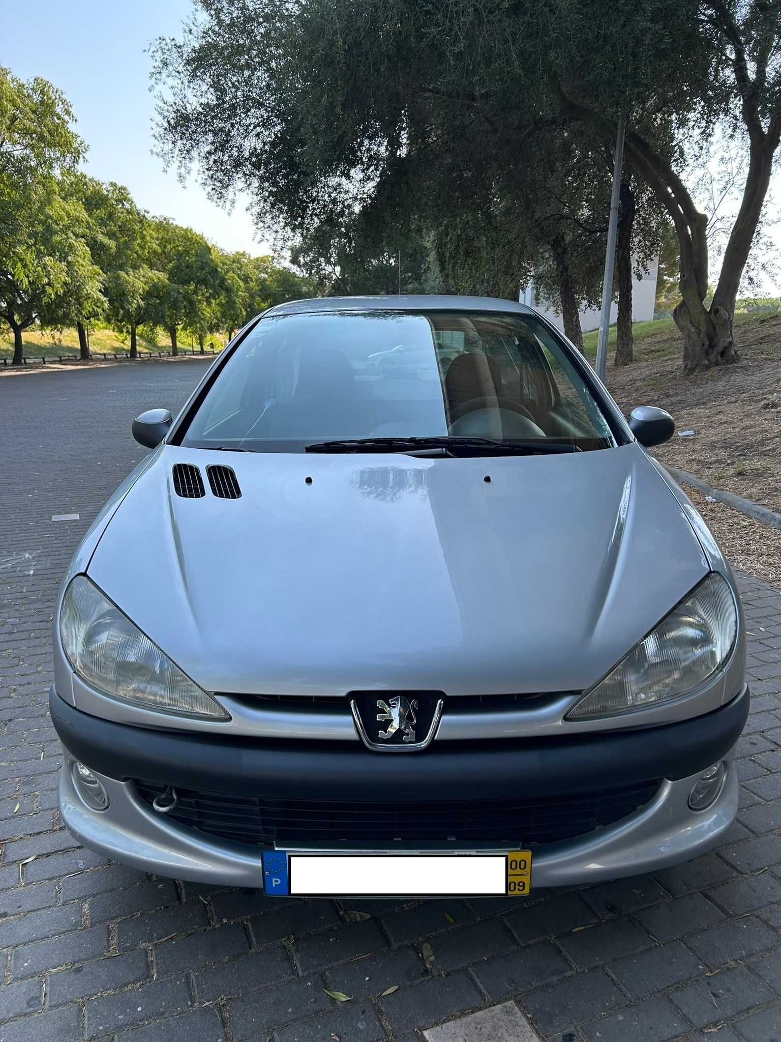 Peugeot 206 2.0 HDi, de Setembro 2000 com < 203.000 km