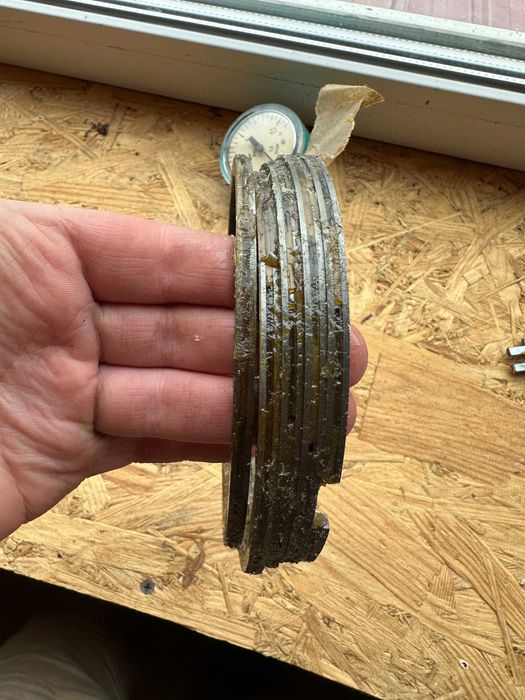 Кольца поршневые  маслосъемные Д=130мм