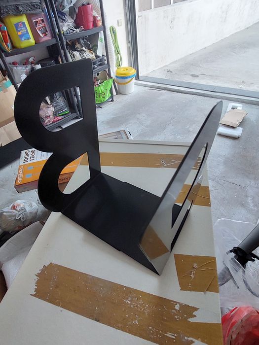 2 Suportes para livros