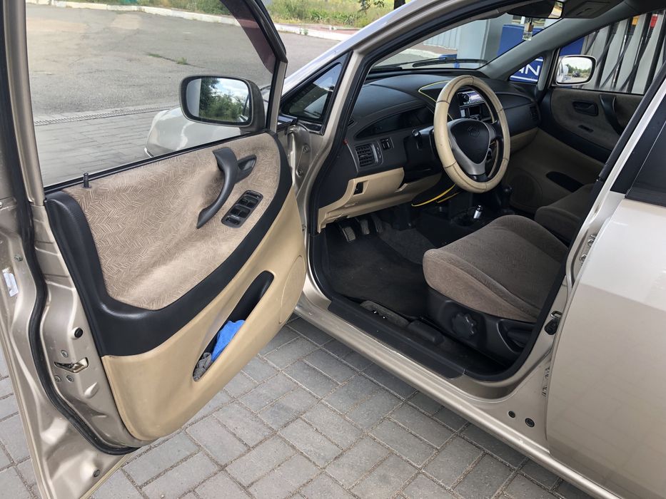 Продам гарний автомобіль