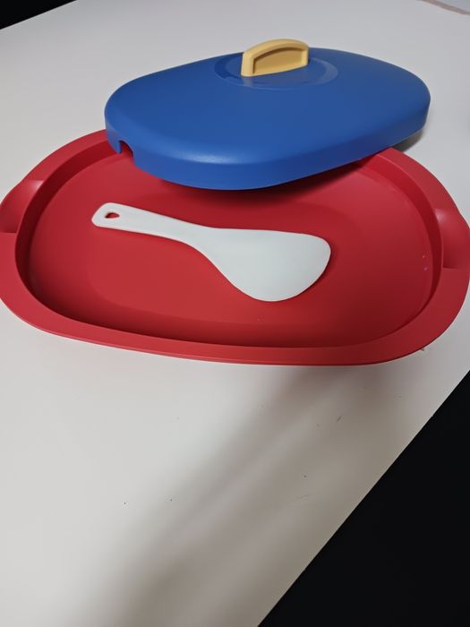 Travessa tupperware NOVA vermelha/azul