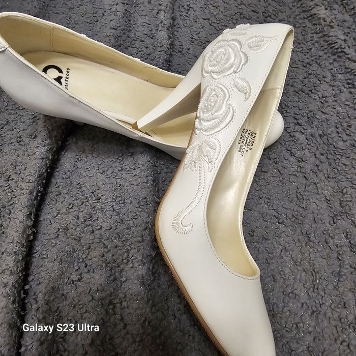 Свадебные туфли.