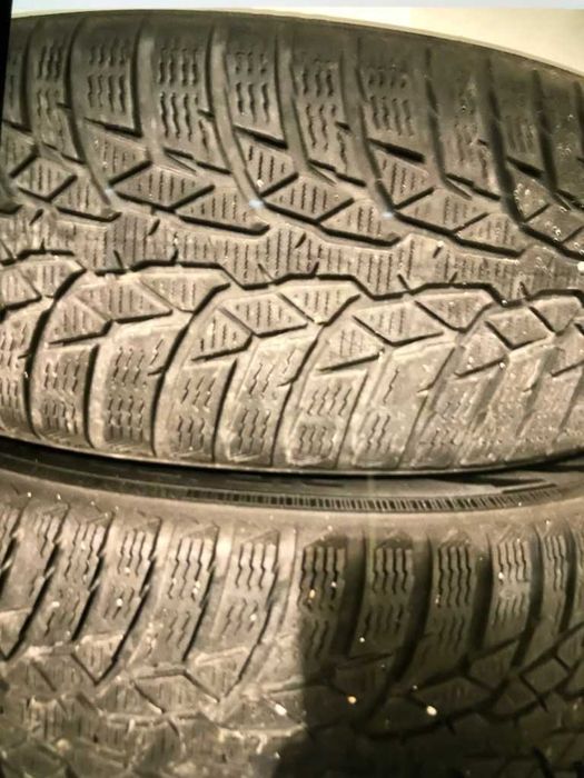 Koła felgi i opony zimowe 215/55/R17 Nokian Toyota Verso