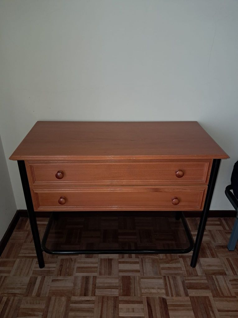 Cómoda com 2 gavetas de madeira