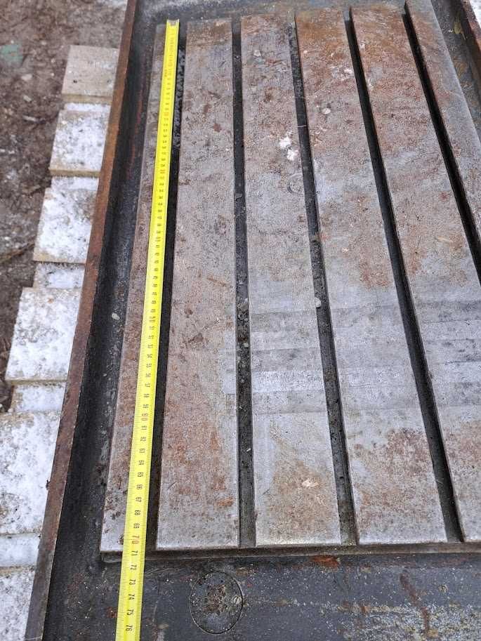 Stół teowy do wiertarki frezarki CNC?