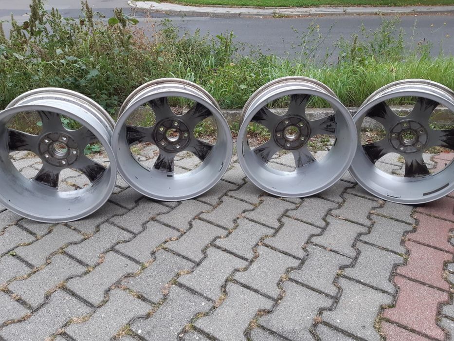 Oryginalne alufelgi 17 cali 5x112 skoda vw felgi aluminiowe ET54