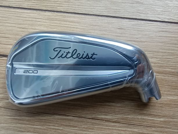 Nowy Iron Żelazo Titleist model T200 Demo Praworęczny