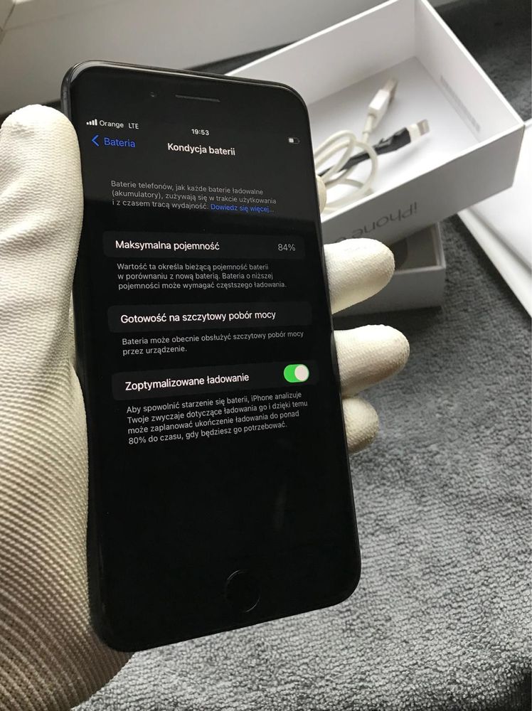 Iphone 7 Plus caly czarny baterii 84proc