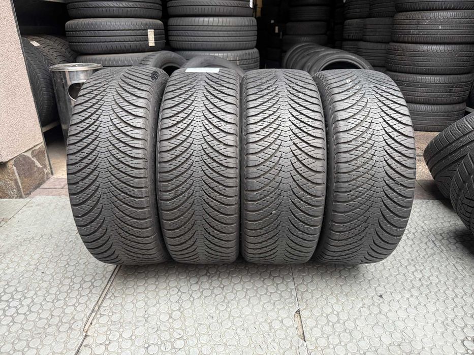225-55 R17 97V Gooyear Vector 4 Seasons Gen2 4шт