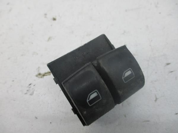 Comando / botão / interruptor vidros frente esquerdo AUDI A3 (8P1)