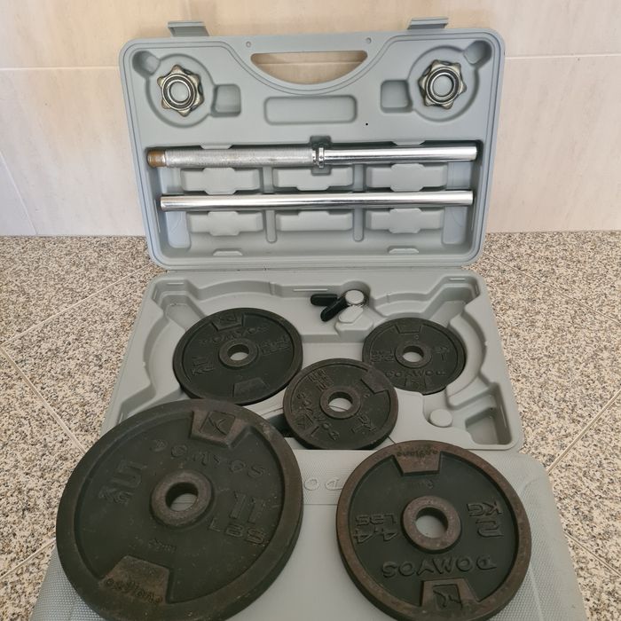 Kit 30 kg Musculação domyos
1 barra 132cm de  3.5kg
2 barras de halter