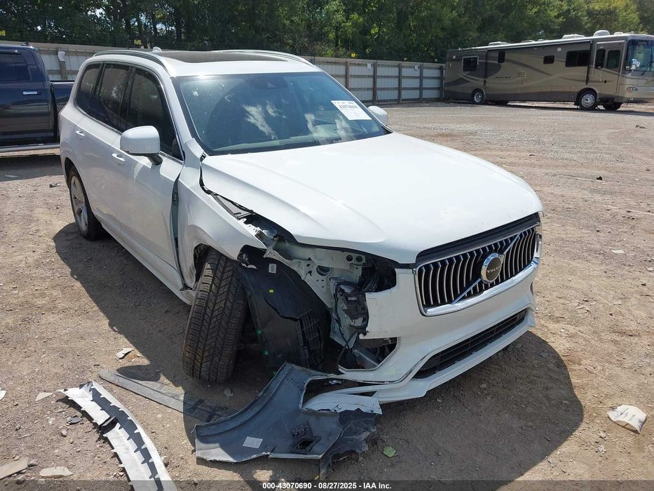 2021 Volvo XC90 T5 MOMENTUM 7 місць