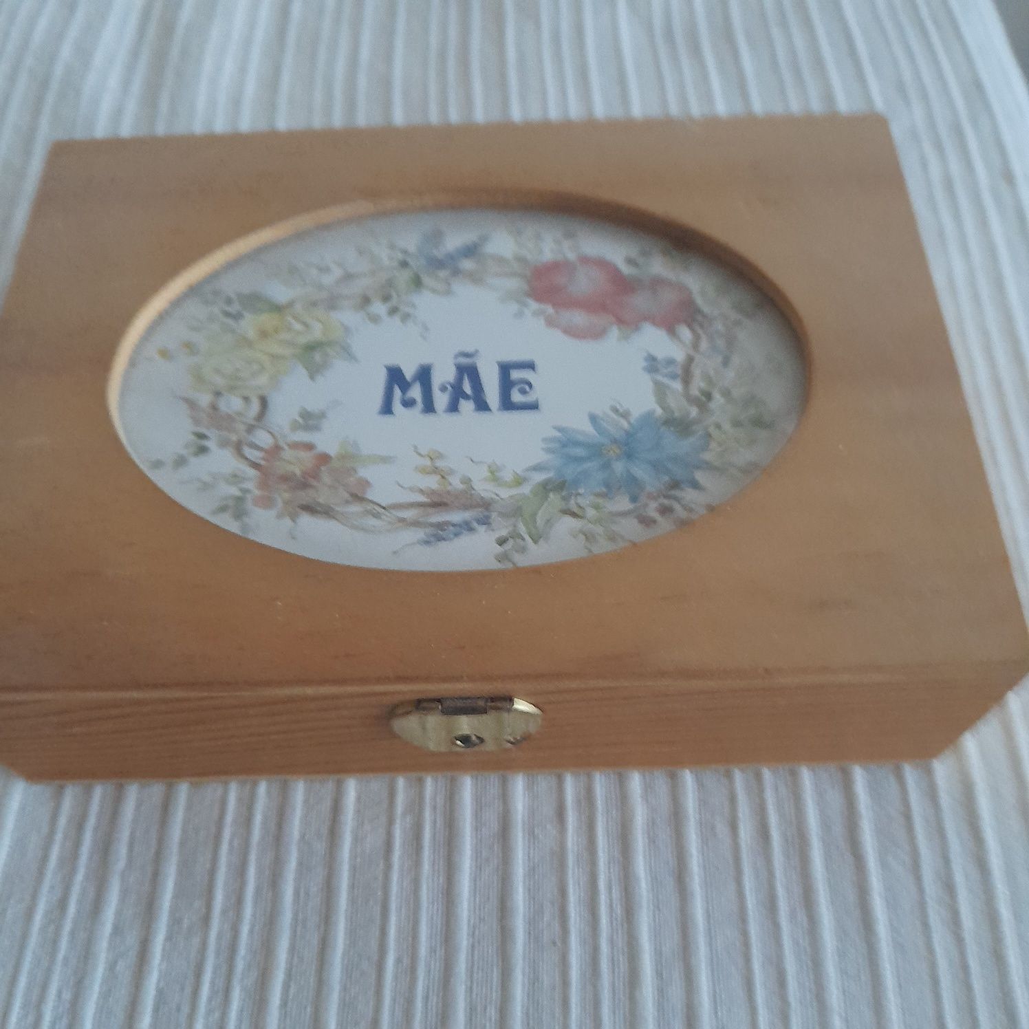 Guarda jóias em madeira