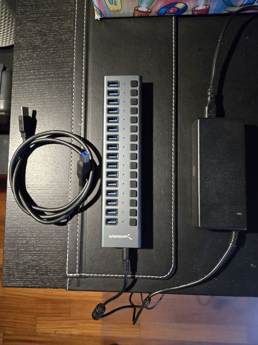 Hub/Switch USB de 16 Portas Sabrent HB-PU16