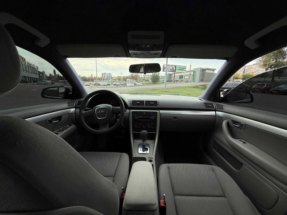 AvtoReal Audi A4 B7 2005