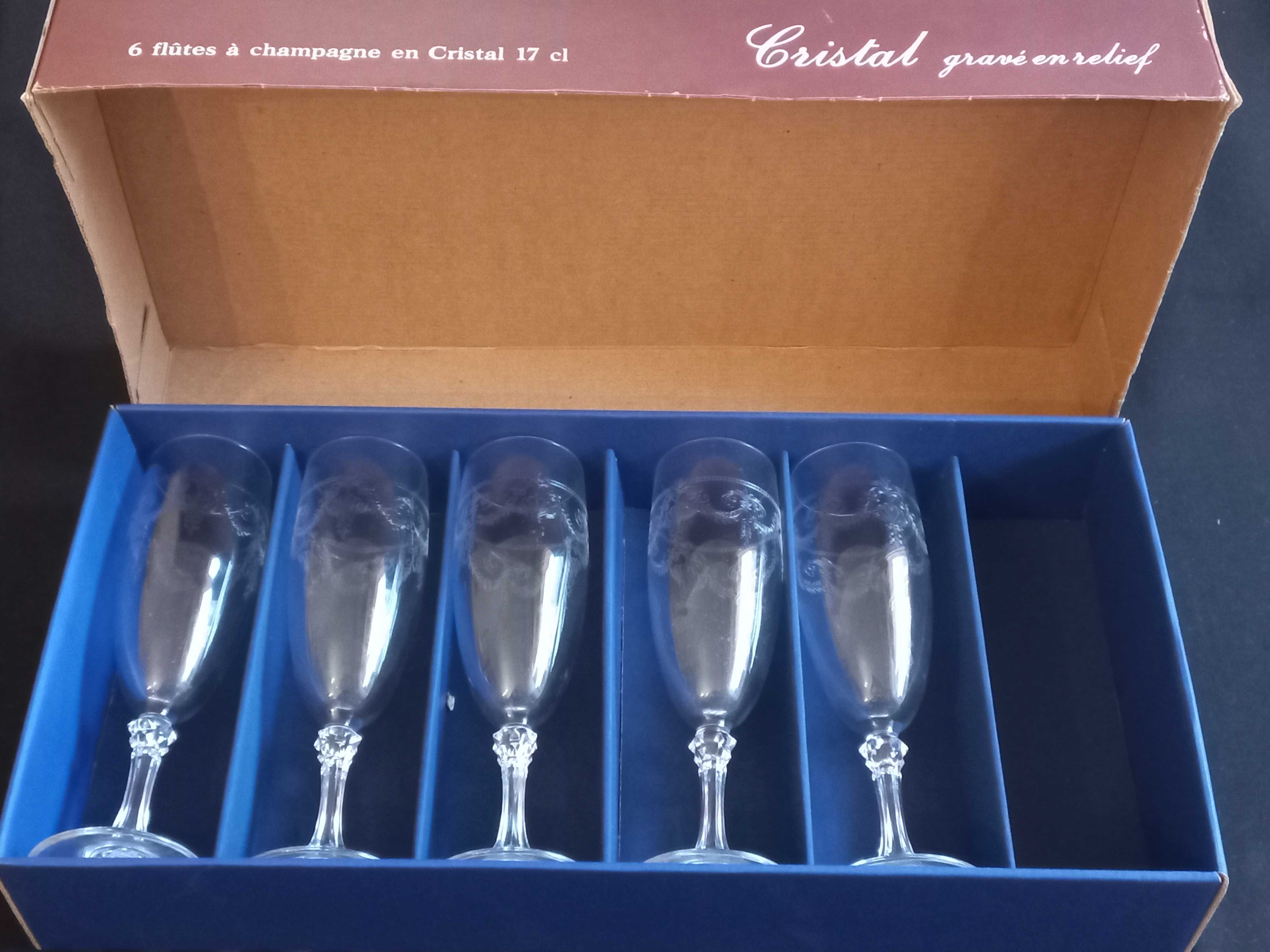 Serviço de 60 copos em cristal Francês Lapidado (30)