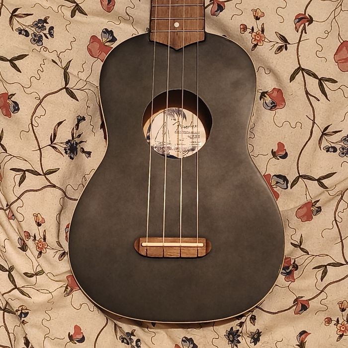 Ukulele Soprano Fender Venice Black