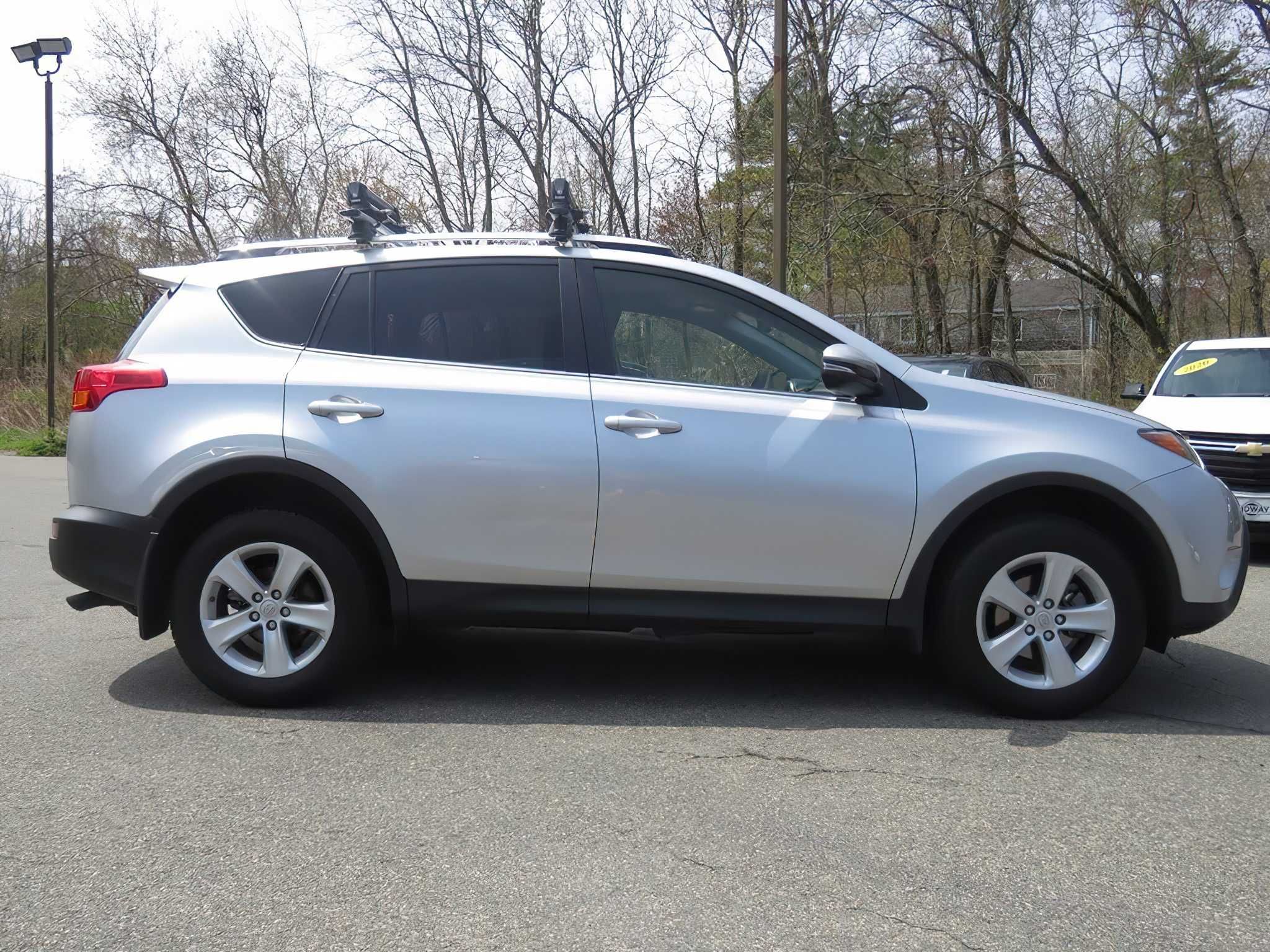 Toyota RAV4 2014