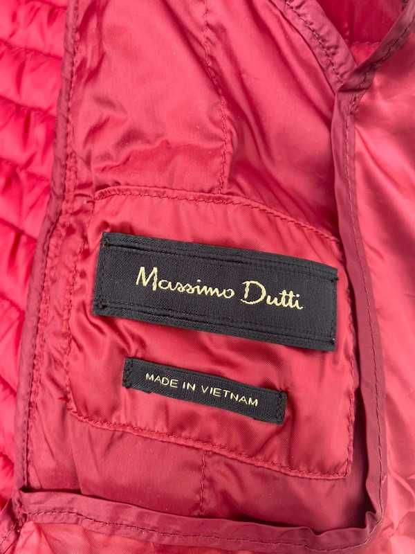 Blusão muito leve, Massimo Dutti.