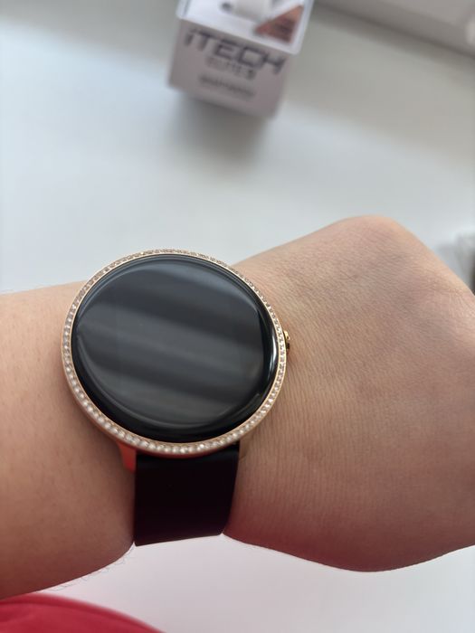 Жіночий годинник SMARTWATCH з Америки