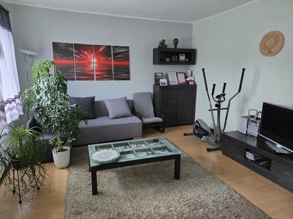 Dom piętrowy na działce 1560m2 w spokojnej okolicy