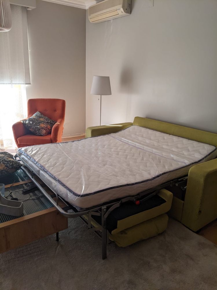 Sofá de 3 lugares com cama de casal