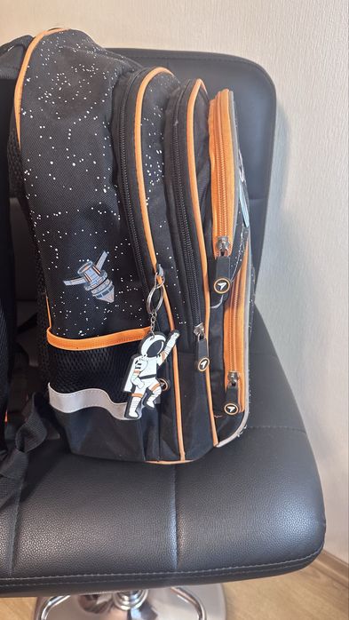 Отличный школьный рюкзак фирмы Yes