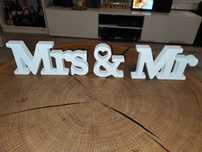 Napis na stół Mrs&Mr